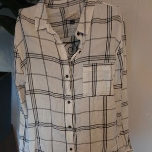 Universal Thread Button Down Shirt